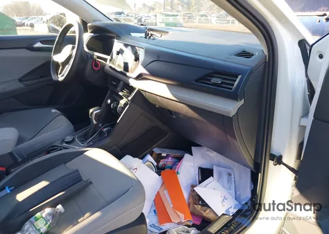 2024 Volkswagen Taos 1.5T Se z USA, uszkodzony, nr VIN 3VVUX7B28RM068871